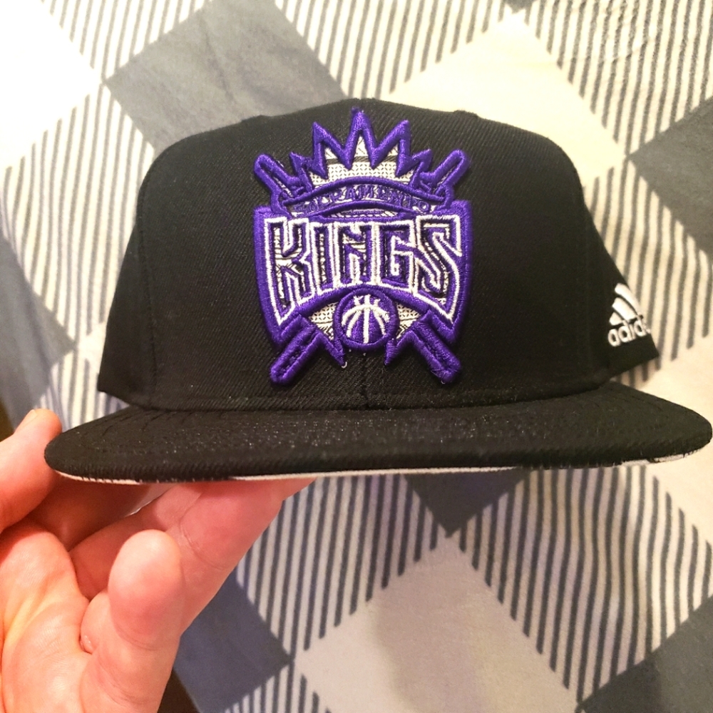 Kings hat